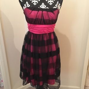 Medium, pink and black, semi-formal dress